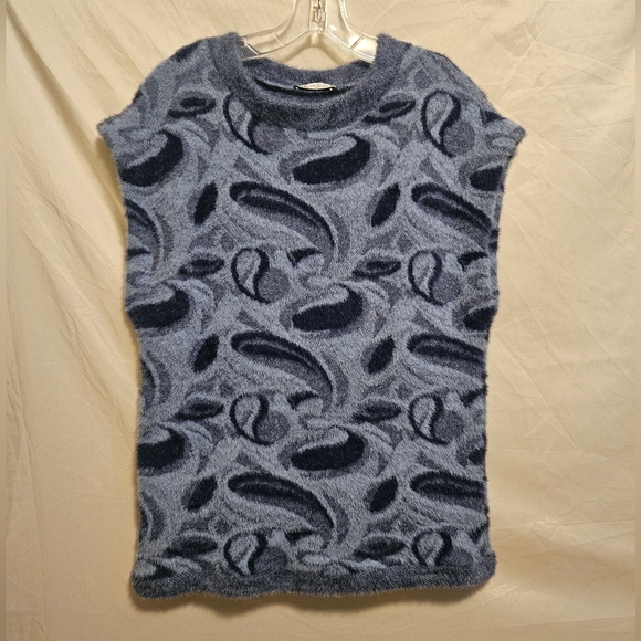 ZARA Jacquard Blue Fuzzy Vest,  Size M Eyelash Knit Sweater, Round Neck, Paisley - Picture 1 of 4